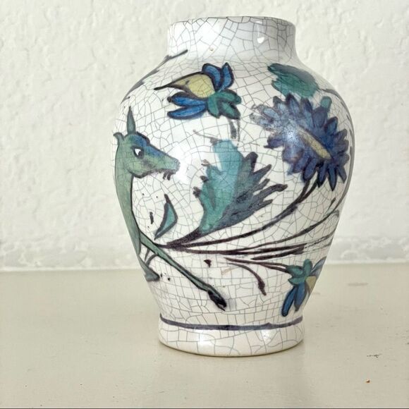 Small pottery barn white vase with flowers and animal - Picture 2 of 10